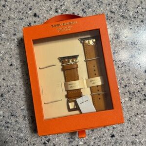 NWT Tory Burch Tan Leather Apple Watch Strap